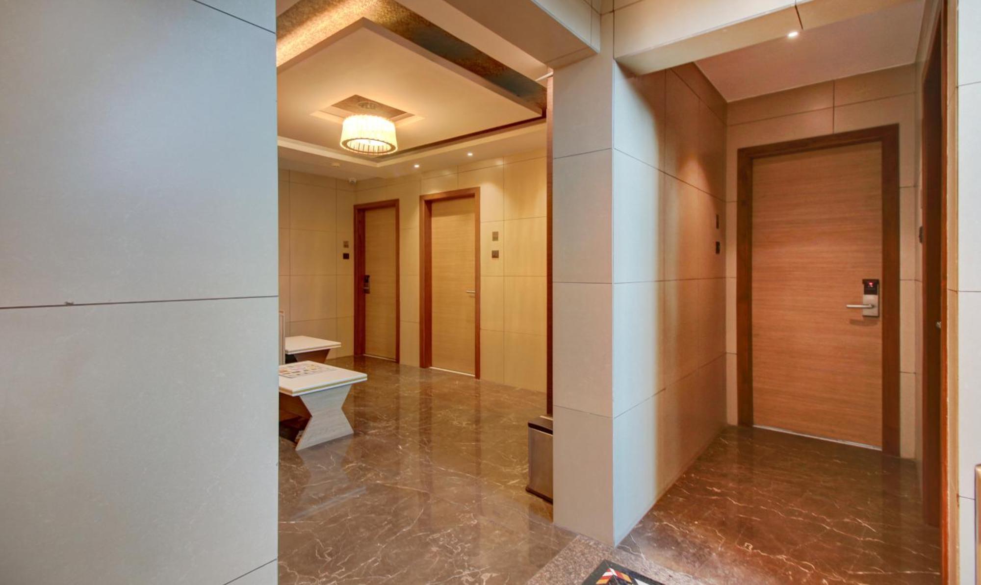 Hotel Leela Kalyān Zewnętrze zdjęcie